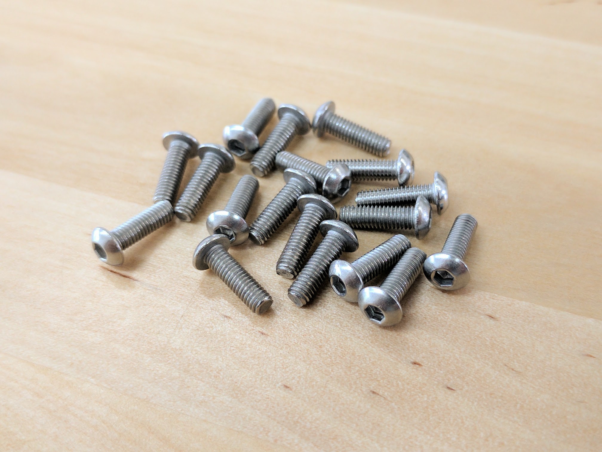 M3x12 screws