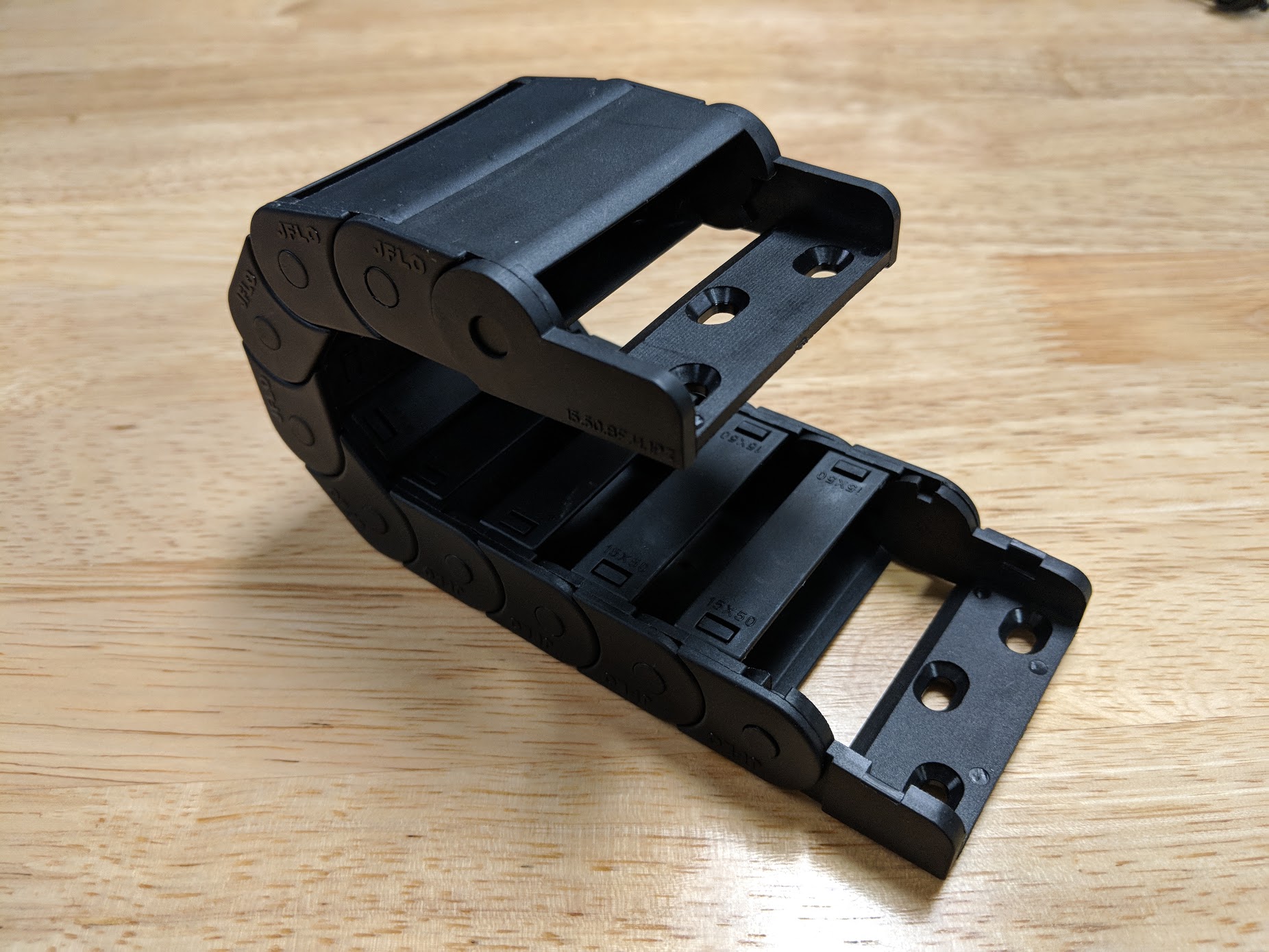X and Y Axis Cable Carrier End Piece Orientation